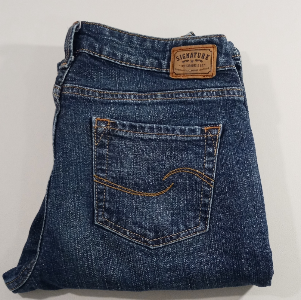 Levi's Low Rise Boot Cut Jeans